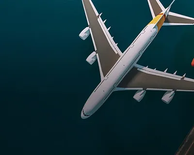 Thương mại điện tử & logistics.